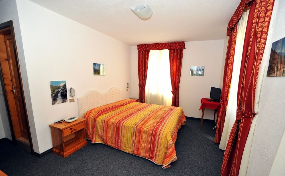 בורמיו Hotel Capitani מראה חיצוני תמונה