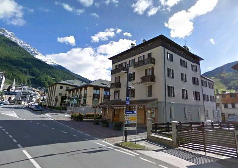 בורמיו Hotel Capitani מראה חיצוני תמונה