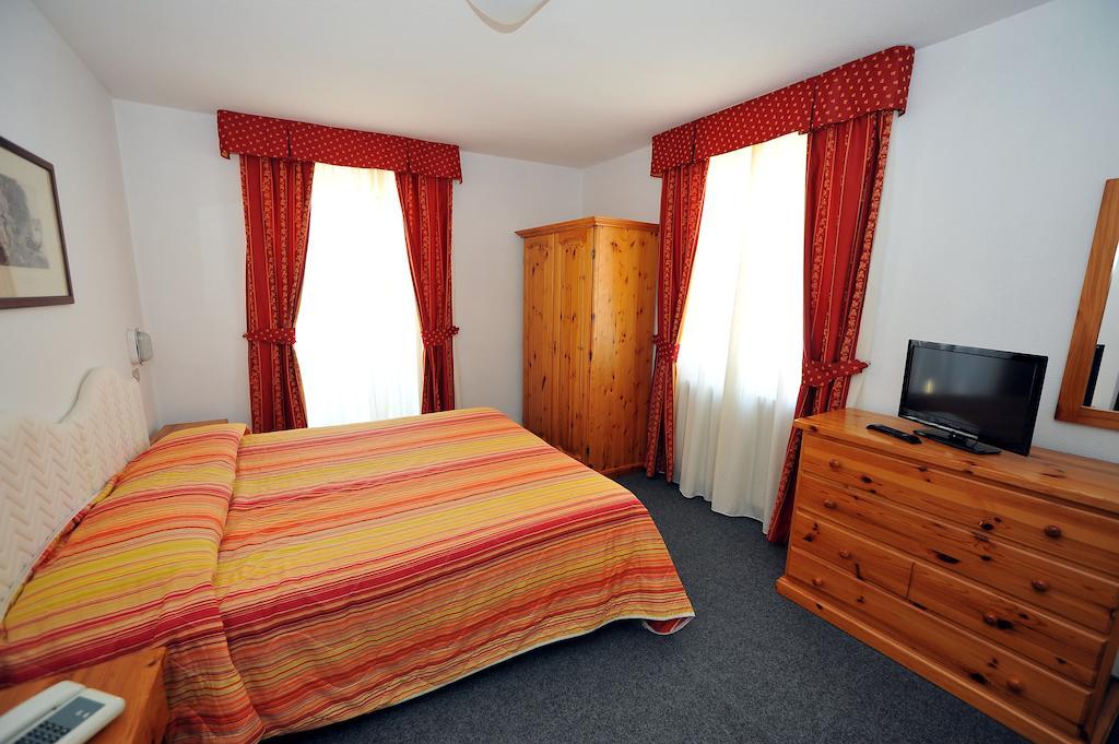 בורמיו Hotel Capitani מראה חיצוני תמונה